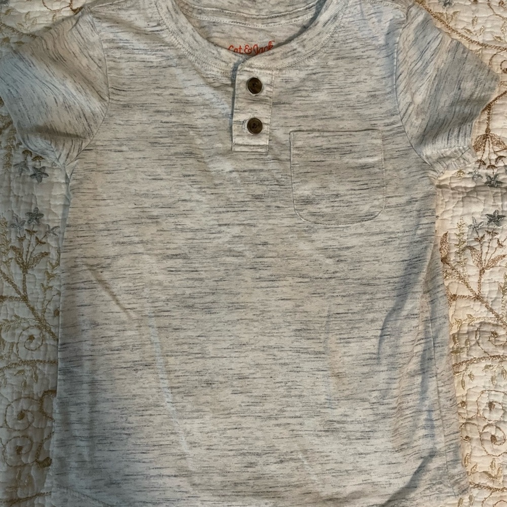 2T Cat & Jack Tee with buttons